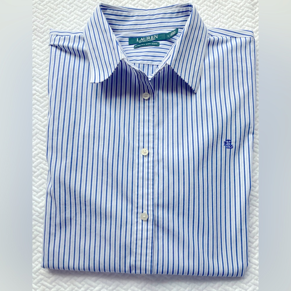 Lauren Stripped 3/4 sleeve stripped button down shirt.